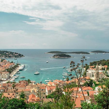 Jesliving Hvar - 2 Bedroom Elegant Apartment With Sea View In Historic Center Of Хвар Екстериор снимка