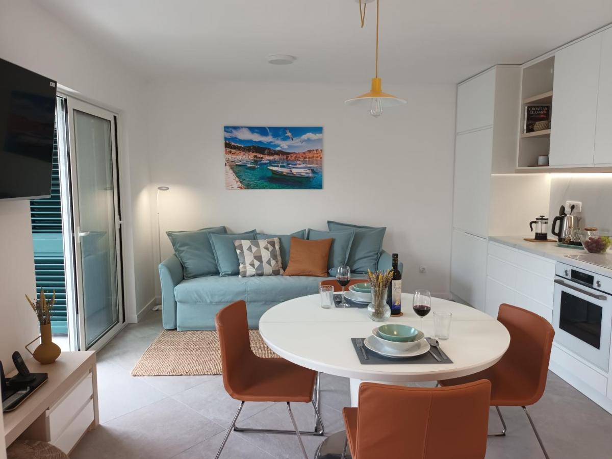 Jesliving Hvar - 2 Bedroom Elegant Apartment With Sea View In Historic Center Of Хвар Екстериор снимка