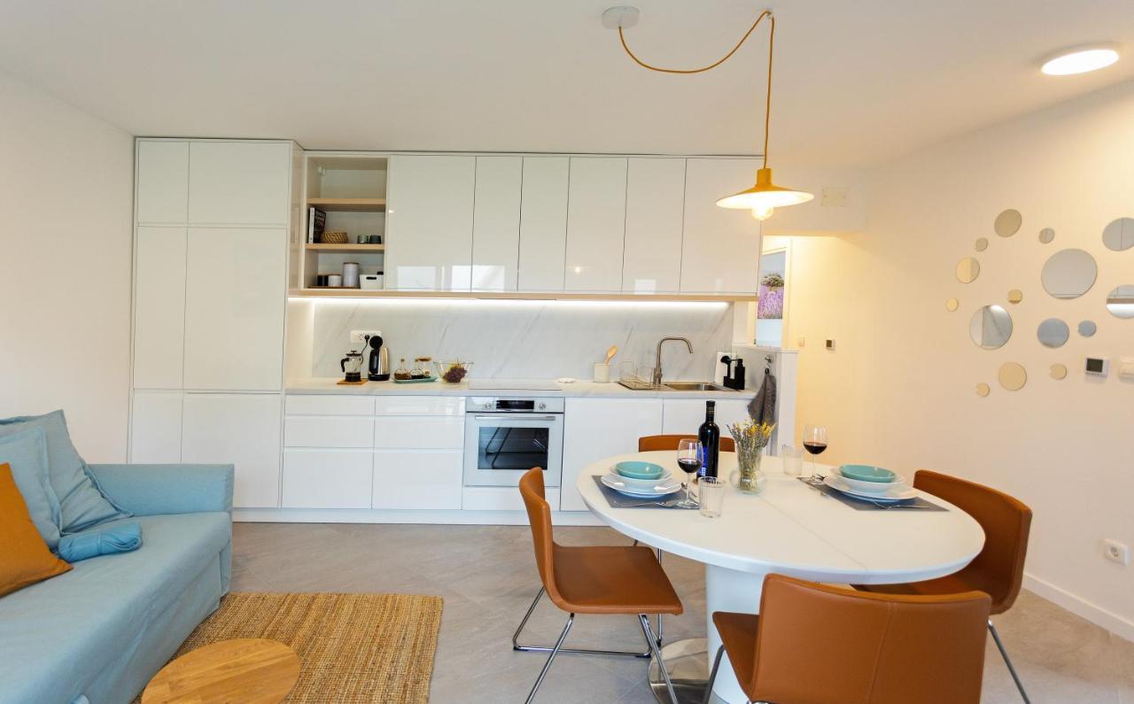 Jesliving Hvar - 2 Bedroom Elegant Apartment With Sea View In Historic Center Of Хвар Екстериор снимка