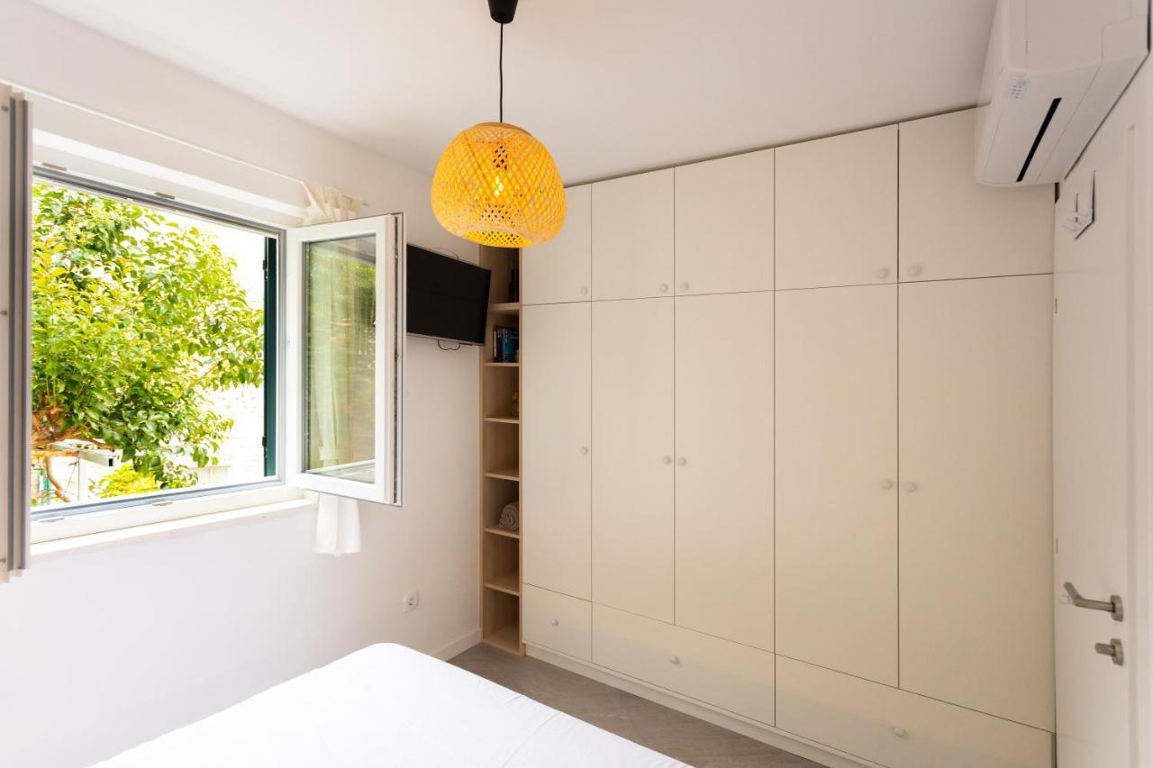 Jesliving Hvar - 2 Bedroom Elegant Apartment With Sea View In Historic Center Of Хвар Екстериор снимка