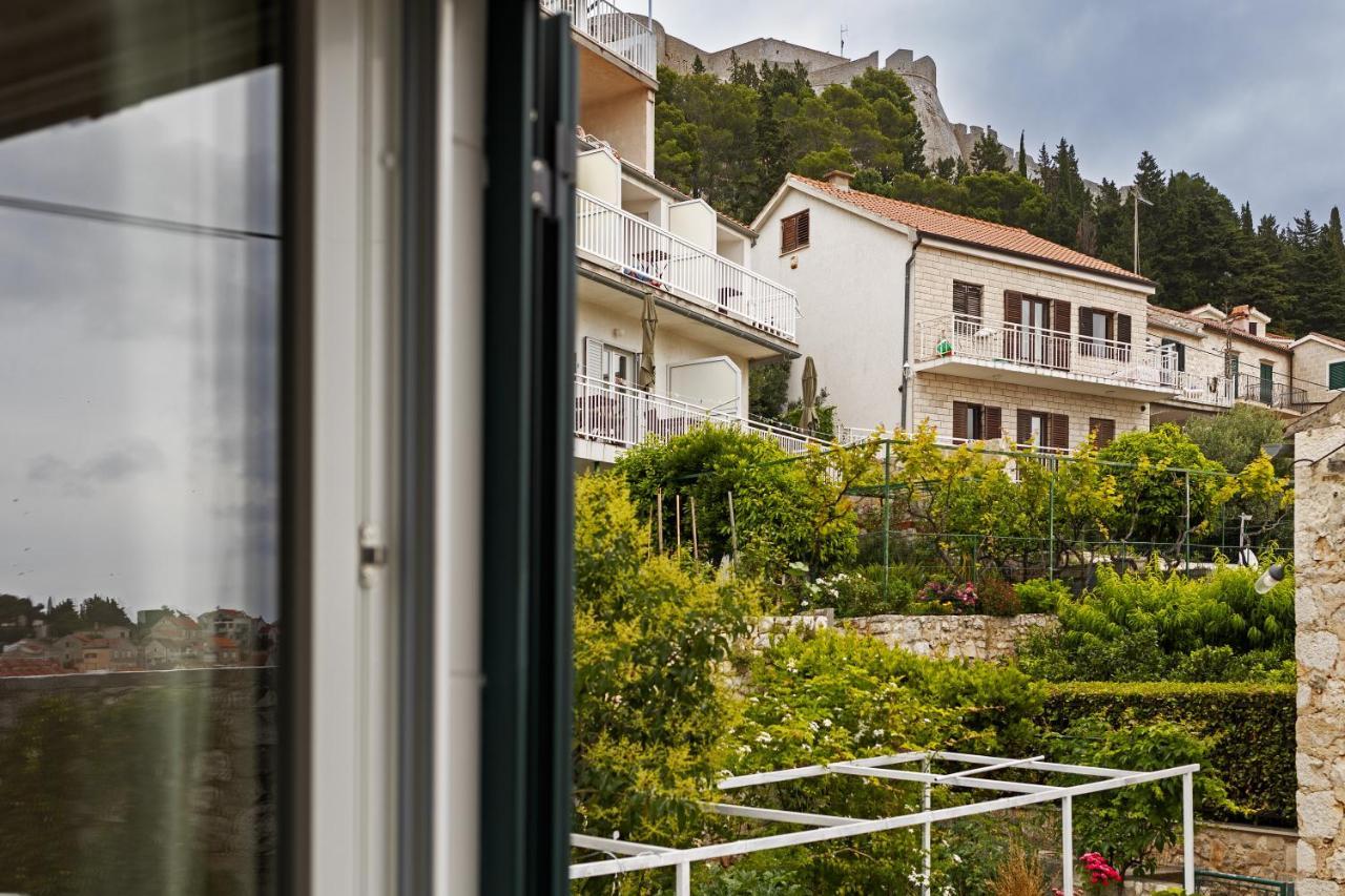 Jesliving Hvar - 2 Bedroom Elegant Apartment With Sea View In Historic Center Of Хвар Екстериор снимка