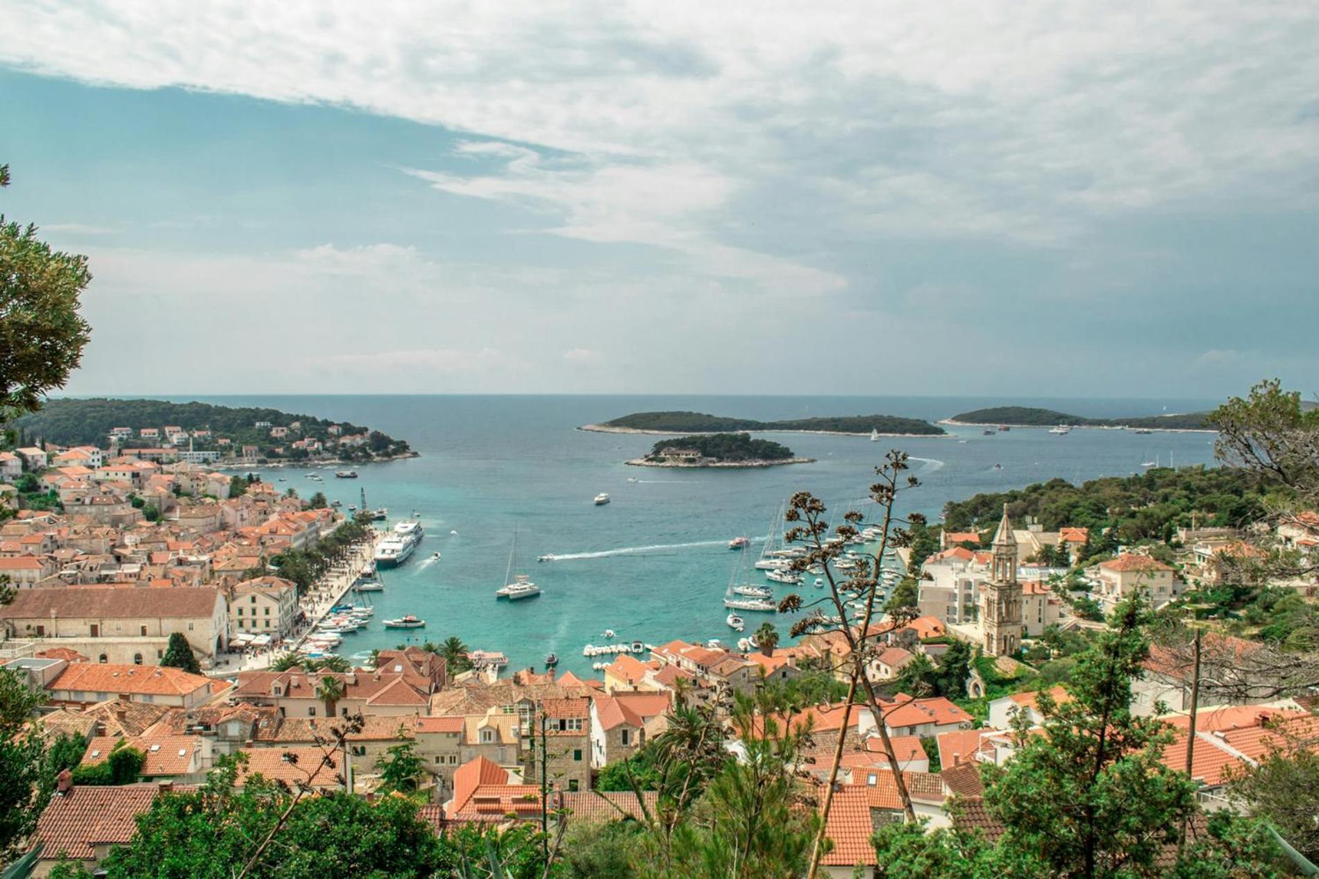 Jesliving Hvar - 2 Bedroom Elegant Apartment With Sea View In Historic Center Of Хвар Екстериор снимка